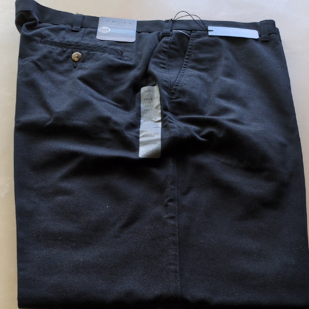 Van Heusen Men's Black Pants